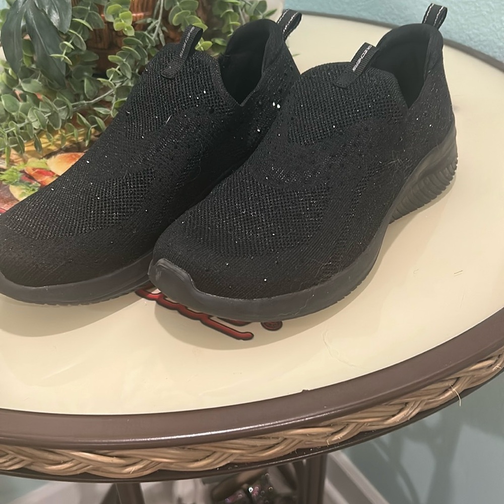 Skechers Black Air-Cooled Memory Foam Sneakers